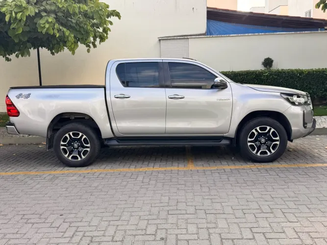 Toyota Hilux CD SRV 4X4 2.8 TDI Diesel Aut. 2022