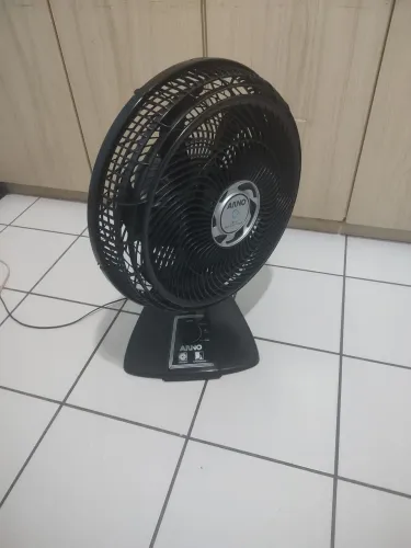 Ventilador de mesa Arno 40 cm - Preto