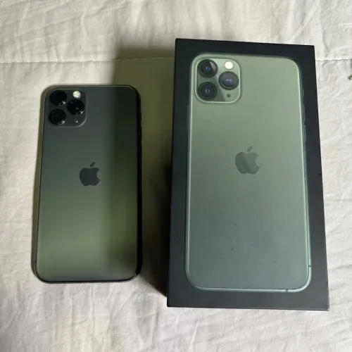 iPhone 11 Pro 64gb 65% de bateria preto - ótimo estado