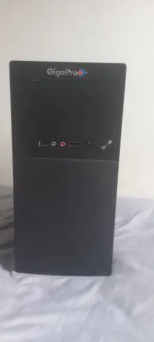 CPU COMPLETA: GABINETE, PLACA MÃE COM PROCESSADOR ONBOARD, MEMÓRIA DDR4 4GB 