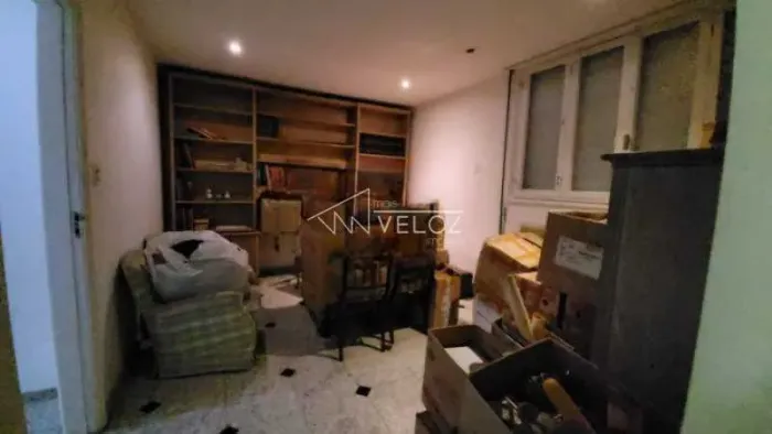 Apartamento : / Residencial / Glória