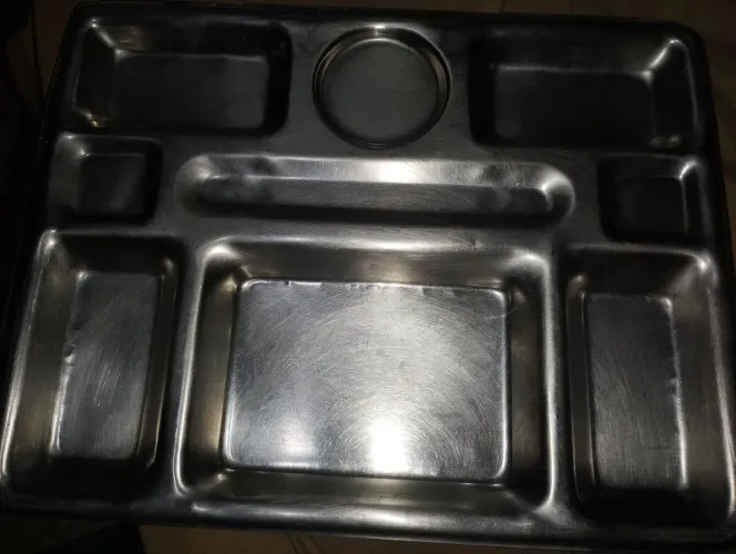 Bandeja de inox self service são 30 bandejas
