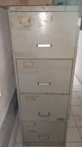 Armario de aço com gavetas