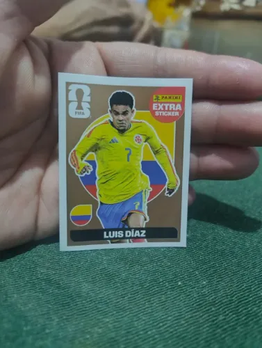 Figurinha da copa legend Luis Diaz