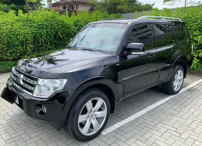 Mitsubishi Pajero HPE Full 3.2 4X4 T.i.dies. 5P AUT 2011