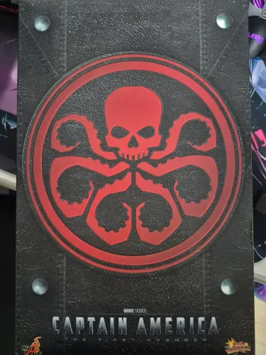 Hot Toys RedSkull Caveira Vermelha Capitão América