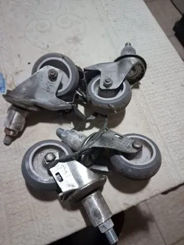4 rodinhas resistente. Para projetos