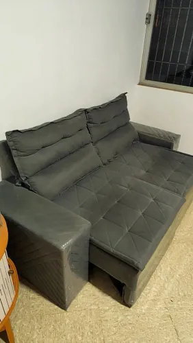 Sofá Retrátil em Suede Semi Novo 