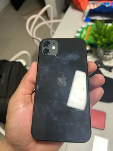 iPhone 11 128GB 73% bateria