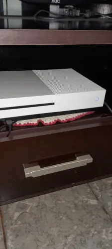 Xbox one S 2tb 