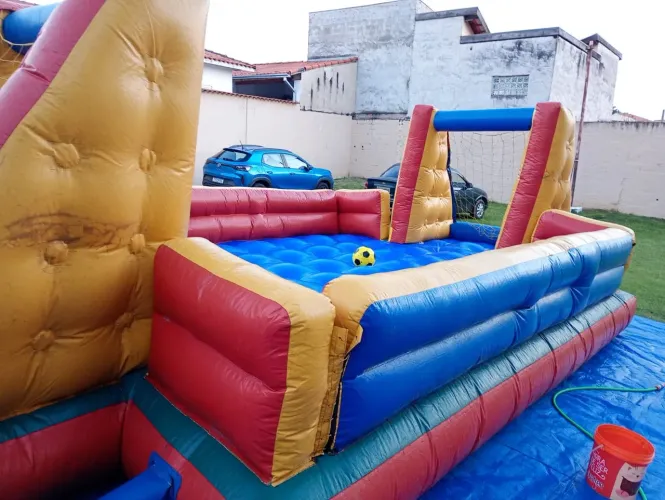 Futebol de sabão + Canhão de Espuma