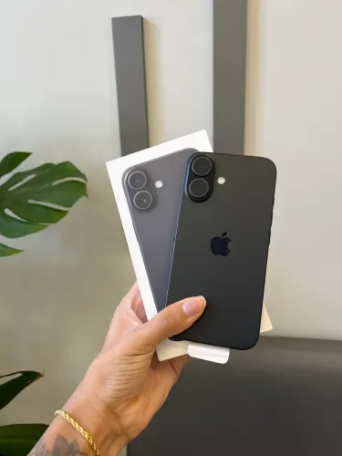 iPhone 16 256GB Preto Semi/ Loja Física