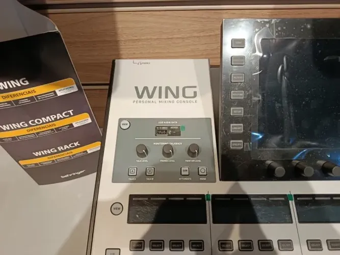 Mesa Behringer Wing Full