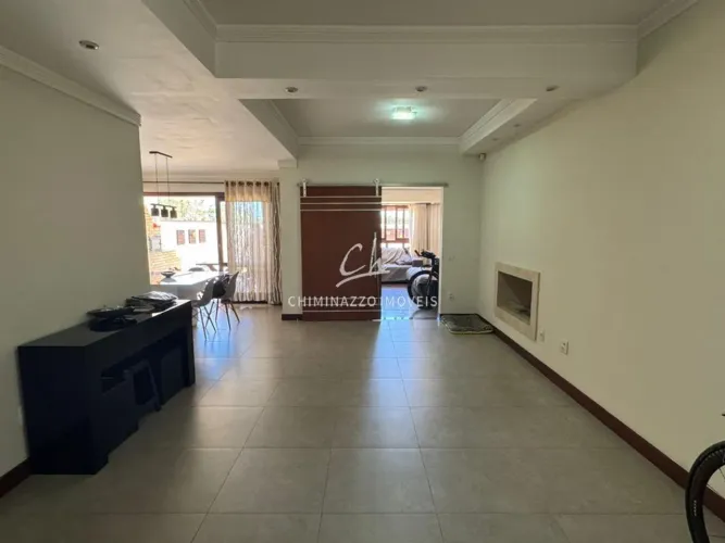 Sobrado à venda em Campinas, Parque Rural Fazenda Santa Cândida, com 3 quartos, com 153 m²