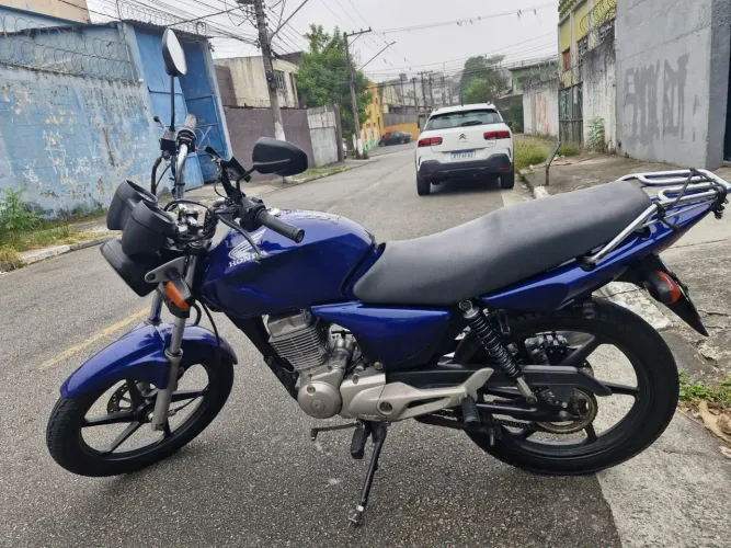 Titan 150