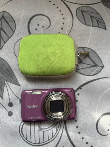 Máquina fotográfica KODAK