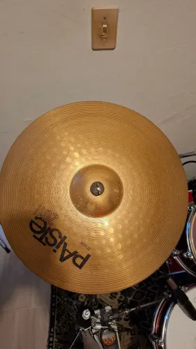 Prato de bateria condução