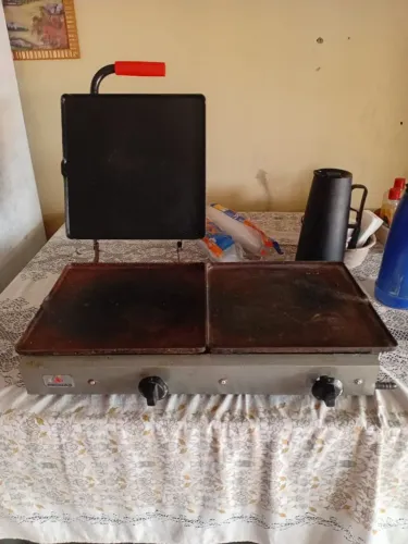 Chapa de fazer hambúrguer a gás 