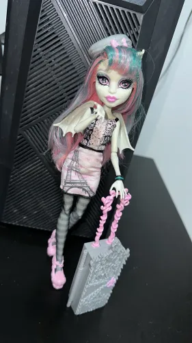 monster high - Rochelle Scaris