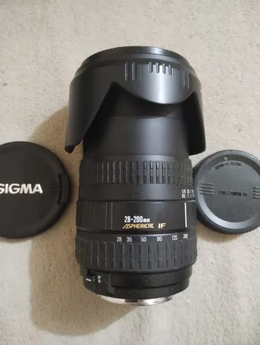 Lente Sigma 28-200 mm Aspherical If para Canon 