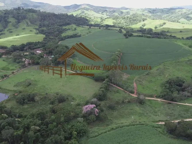 Fazenda com 280 alqueires em Itapira SP