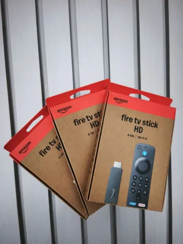 Fire TV Stick HD com Wi-Fi 6 - Lacrado