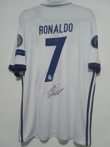 Camisa Real Madrid 2016 / 2017 #7 Cristiano Ronaldo Autografada Certificada 3