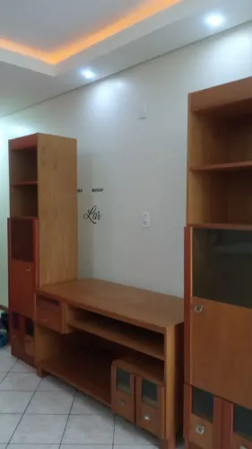 Rack de TV + 2 Estantes em Madeira Maciça