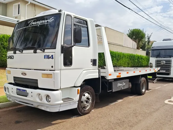 Guincho plataforma Ford cargo 814