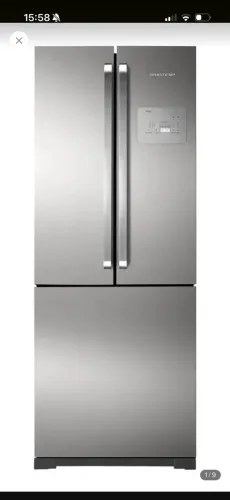 Geladeira com freezer Brastemp BRO80A com capacidade de 540L- inox