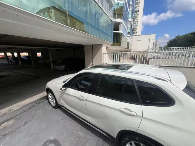 BMW X1 Sdrive 20I X-line 2.0 TB Active Flex 2015