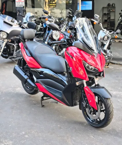 Yamaha XMax 250