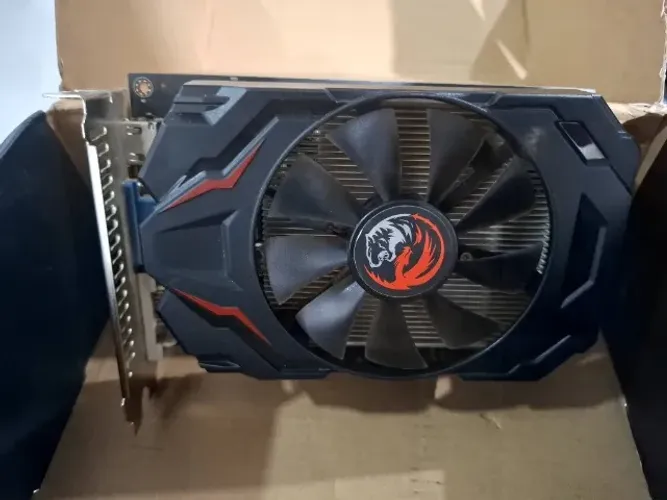 Placa de vídeo R7 240 em perfeito estado de funcionamento!