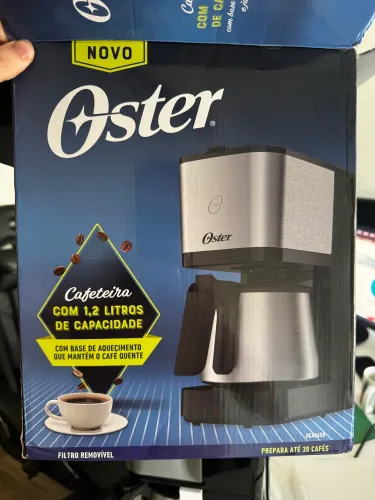 Cafeteira Oster usada apenas 3x