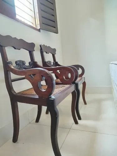 Cadeiras rabo de macaco