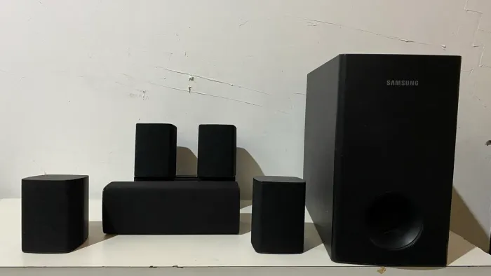 Caixas e Subwoofer 