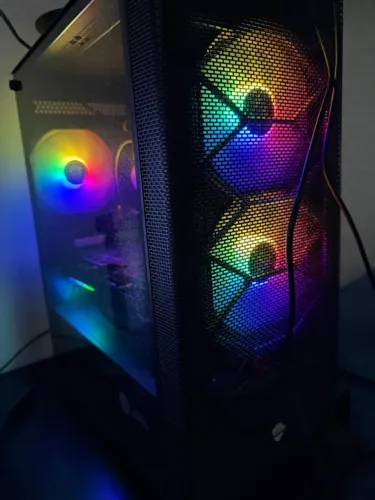 Gabinete Gamer Ninja Hive com 3 Fans RGB