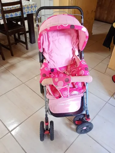 VENDO BERÇO CARRINHO CADEIRA 600,00