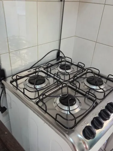 Fogão Electrolux - 4 bocas em bom estado