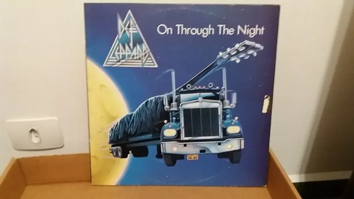 LP Def Leppard - On Trough The Night