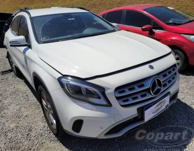 Mercedes GLA 200 2020 sucata para retirada de peças