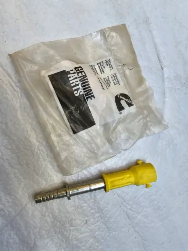 Maquinas caminhões motor Cummins isb qsb tubo encaixe vareta oleo motor 3963443