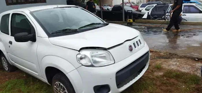 Sucata Fiat Uno Vivace 2013 Disponível Para Retirada De Peças