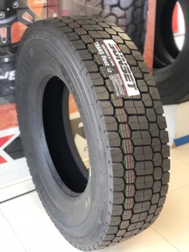 Pneu caminhao 295 e 275 novo