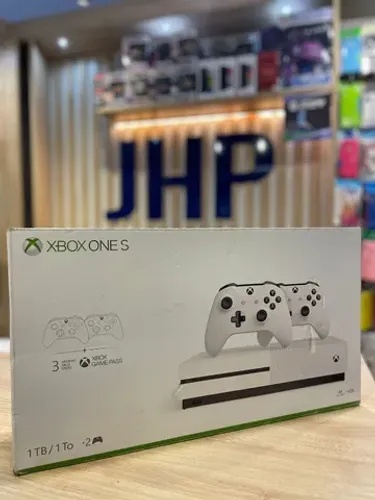 Console Xbox One S 1TB Semi Novo - Garantia Em Loja - Parcelamos Em Até 12x Sem Juros