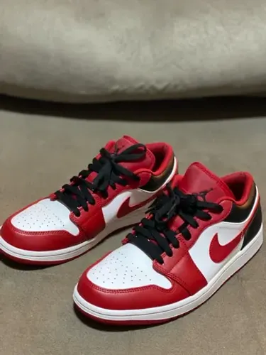 Jordan 1 low chicago tam 42