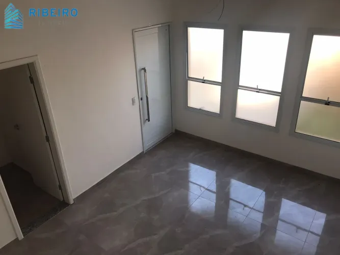 Casa à venda Cajamar R$ 850mil 3 quartos, 02 vagas com piscina aceita financiamento bancár