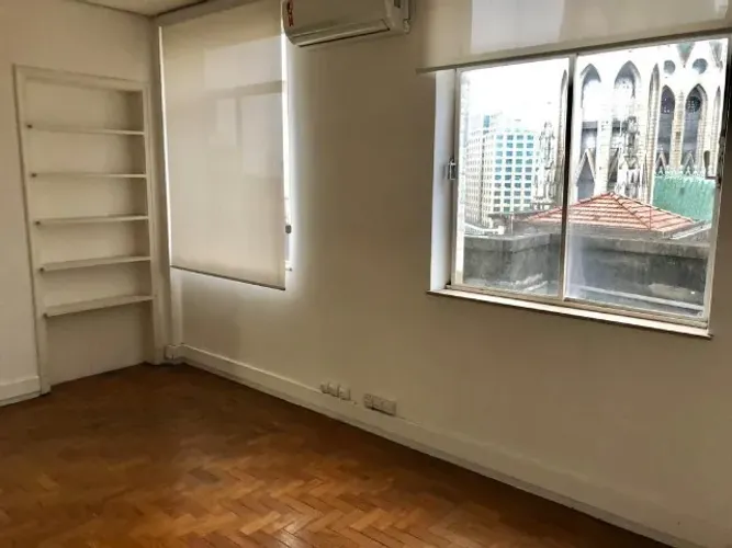 Conjunto Comercial no Centro c/ 70m2 Reformado