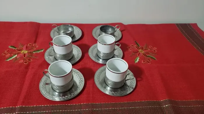 Jogo de xícaras para café