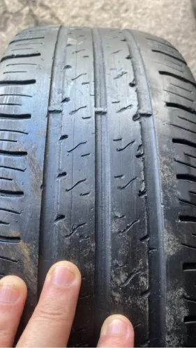 Pneus usados aro 15 AG